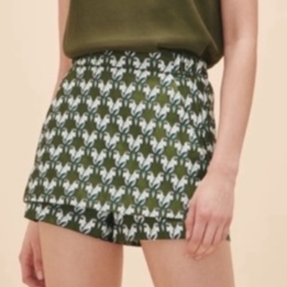 Majé green Iparo parrot print skort skirt/short